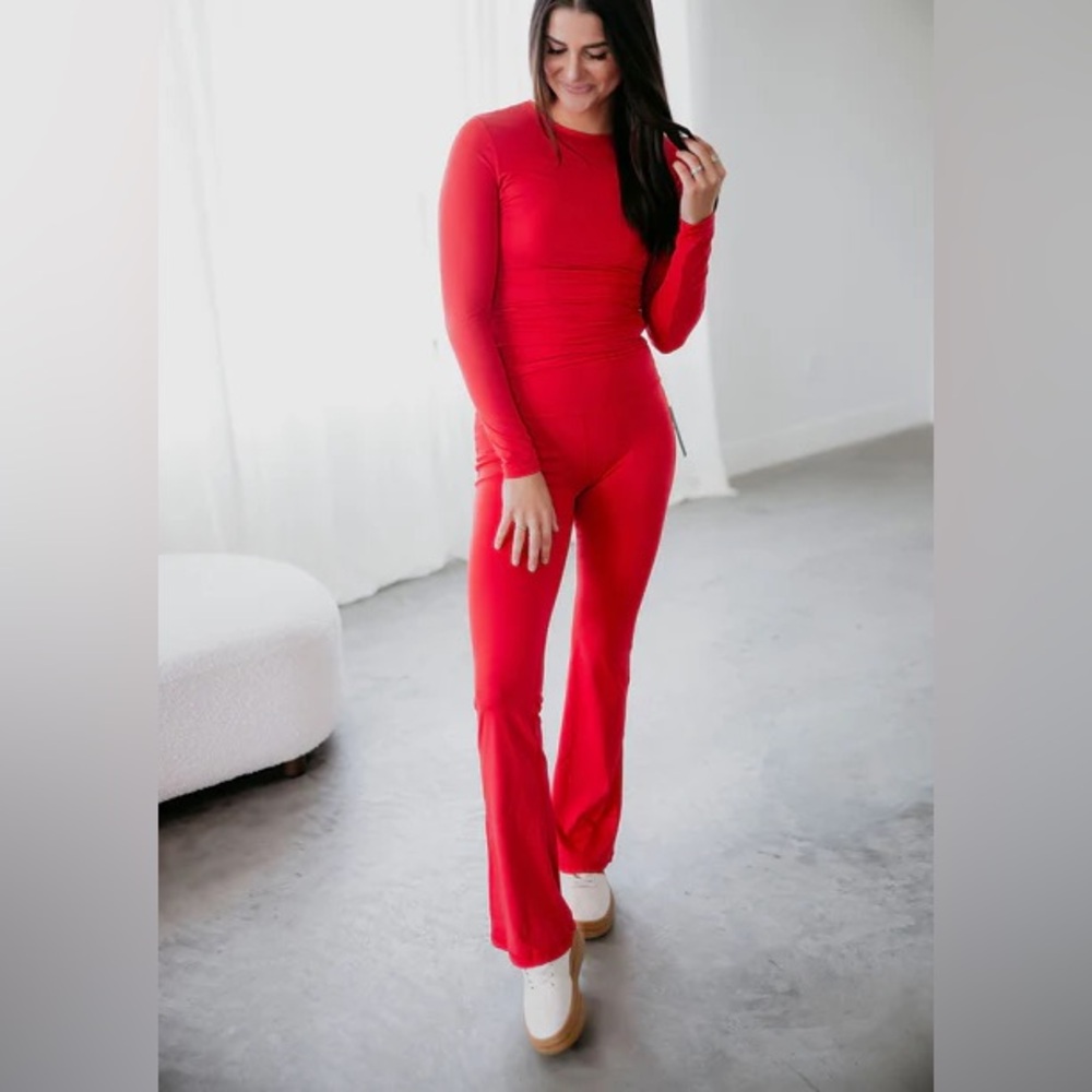 Ribbed Long Sleeve Flare Leg Sculpt Jumpsuit! Pullon. Ruched Waist. Scoop Neck